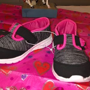 Little girls shoes size9 never worn black pink